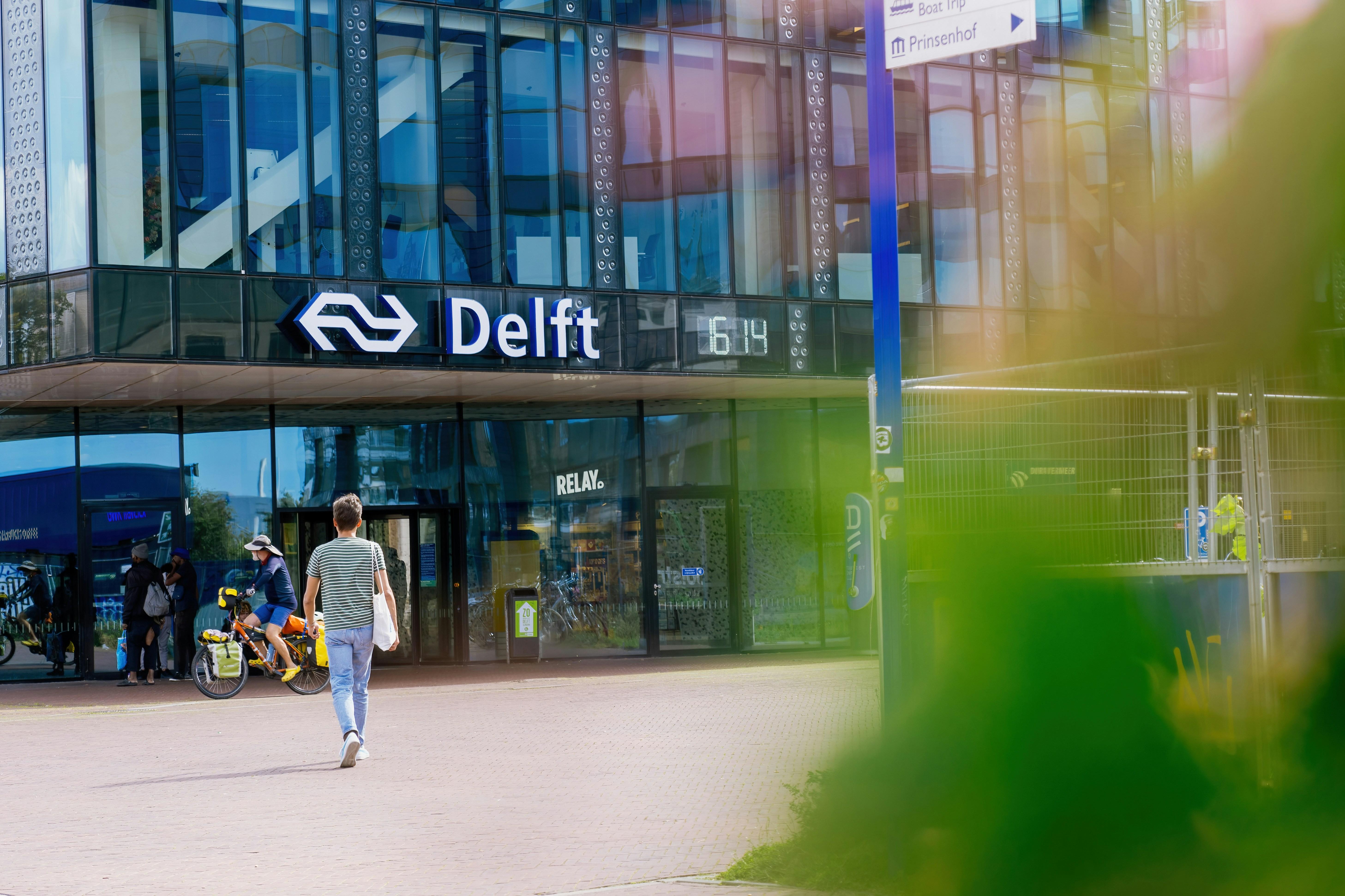 Station Delft